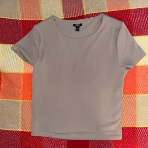 Express body contour t shirt cropped NWOT